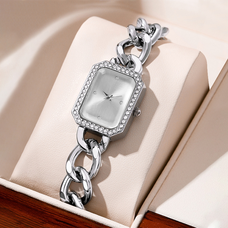 Mystery box contains 1randomco - Steel Chain ulasan dan harga
