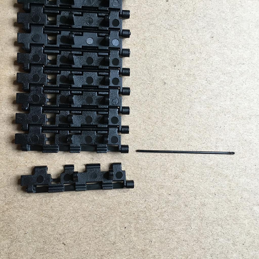 Black Tank Track Chain Plastic - Xcm Chain ulasan dan harga